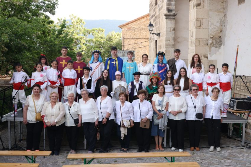 Fortanete resucita su dance, con teatro y baile, tras 122 años perdido en la memoria