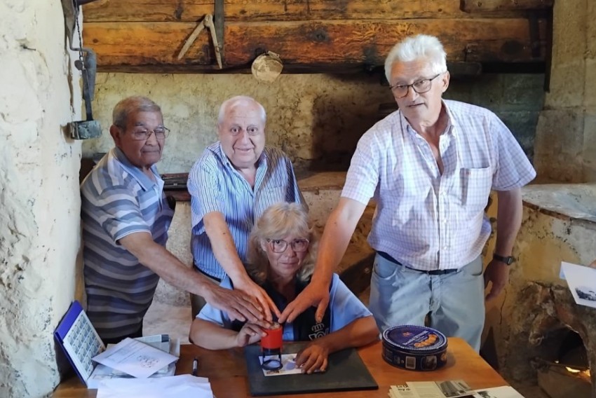 Jaganta agota los 275 packs del sello dedicado a su almazara del siglo XVII