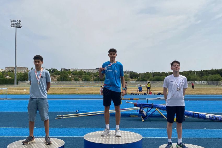 Buen papel turolense en  los certámenes regionales de atletismo