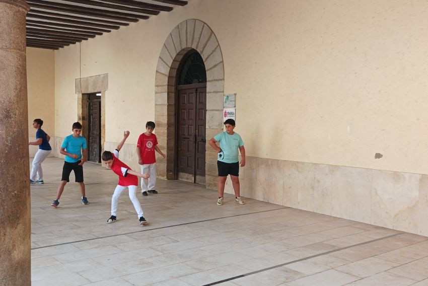 Abiertas las inscripciones para la Escuela Municipal de Pelota Mano de Teruel