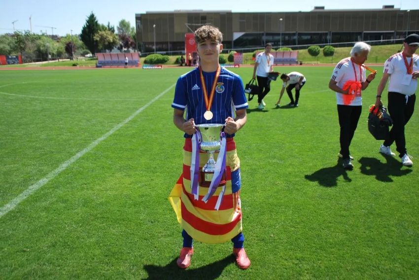 El Real Zaragoza se lleva al talento alcañizano Alonso Ibáñez la próxima campaña