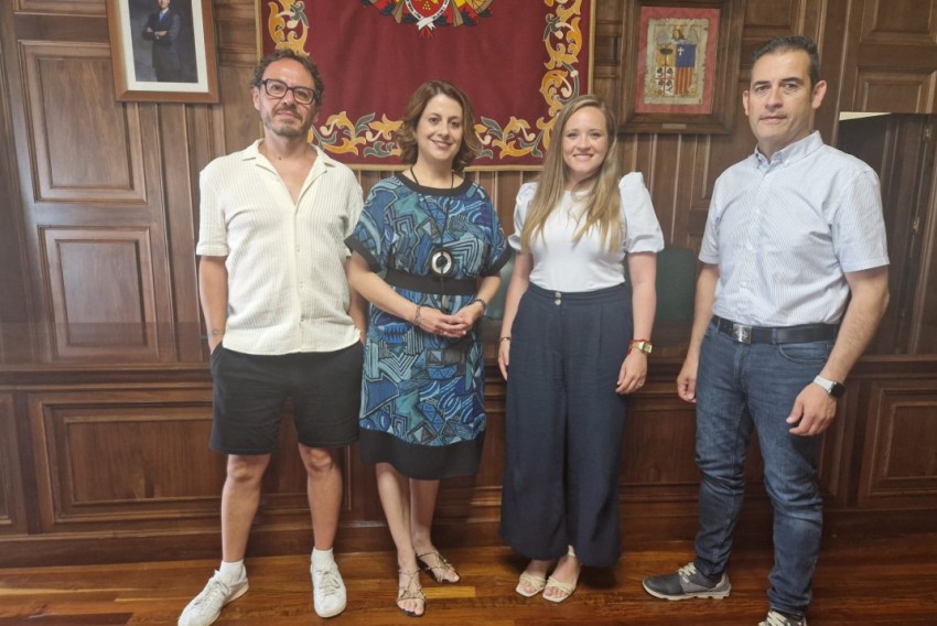 El Ayuntamiento presenta una nueva versión del Himno de la Vaquilla de Antón García Abril