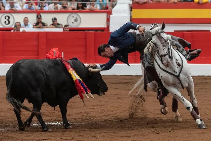 Andy Cartagena, Andrés Romero y Sebastián Fernández lidian este jueves en Teruel