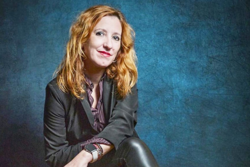 Gisela Martín, poeta: “‘Glioblastoma’ habla del cáncer, pero también de amistad, de amor  o del mar, que a mí me dan la vida”