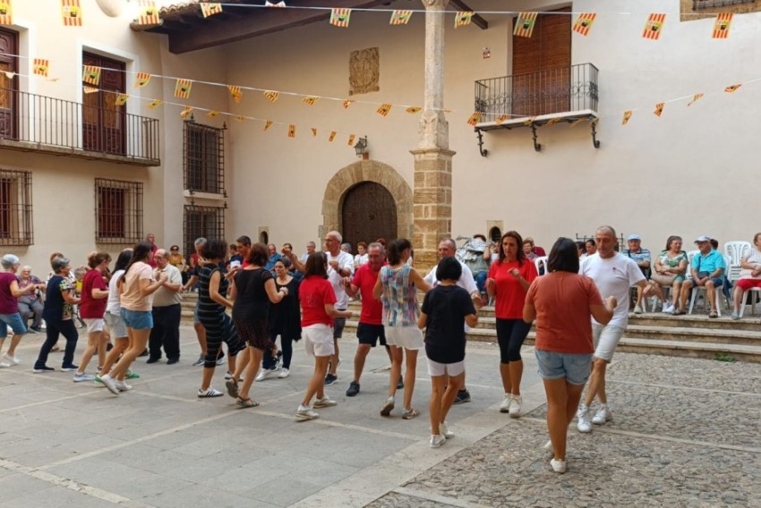 La Iglesuela del Cid celebra seis días de fiesta en honor a la Virgen del Cid con toros, música, danzas y tradición