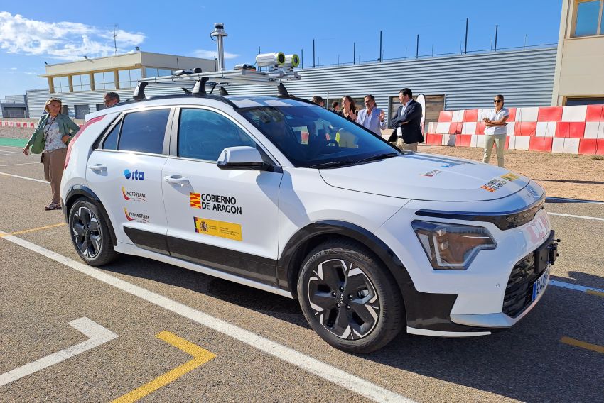 MotorLand idea un vehículo 'que va solo'  y quiere que la industria venga a probarlo