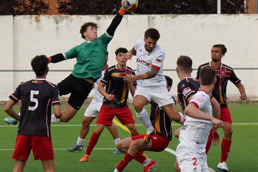 El CD Utrillas mide fuerzas para empezar el curso ante un lobo vestido de cordero (16:30)