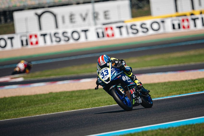 Gonzalo Sánchez logra una enorme remontada en la carrera dominical de Superbikes