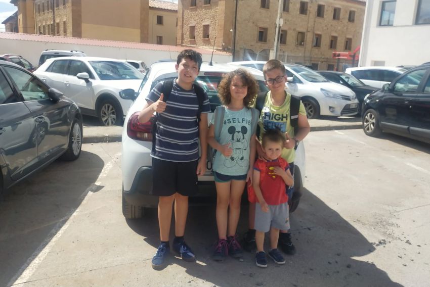 La falta de conductores deja a los  niños de Cabra de Mora sin transporte escolar