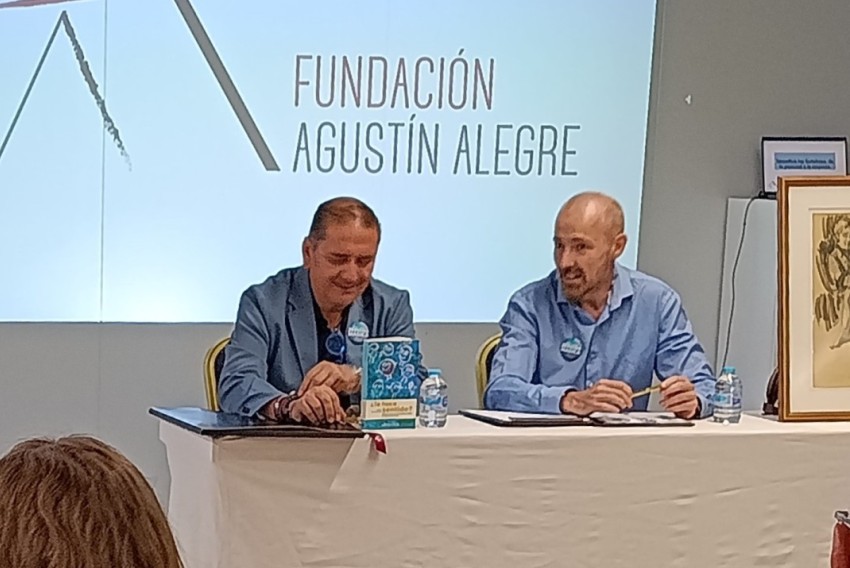 Óscar García Osuna, ‘coacher’ y escritor: “Saber cómo reaccionas ante  los eventos de la vida te permite evitar ser una víctima de la vida”