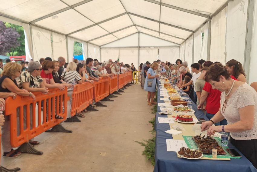 Cella saca pecho  por la difusión de su producto estrella en la Feria de la Patata