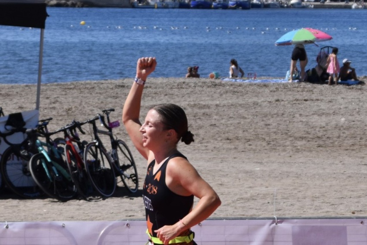 María Fuertes se erige campeona de España de paratriatlón en el año de su debut