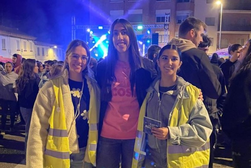 Dinamizadores de calle advierten de los riesgos del consumo de alcohol y sustancias a los jóvenes turolenses en las fiestas de San León