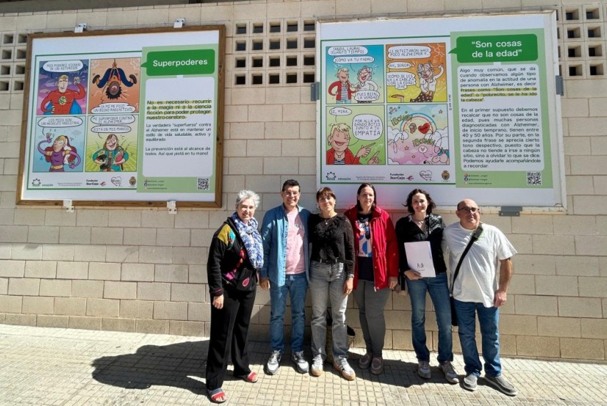 Alcañiz luce viñetas de ‘Crónicas del Despiste’ para sensibilizar  sobre el Alzheimer