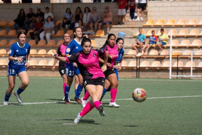 El Next Level se sobrepone al mazazo del debut en Tercera a costa de Peña Ferranca (2-1)