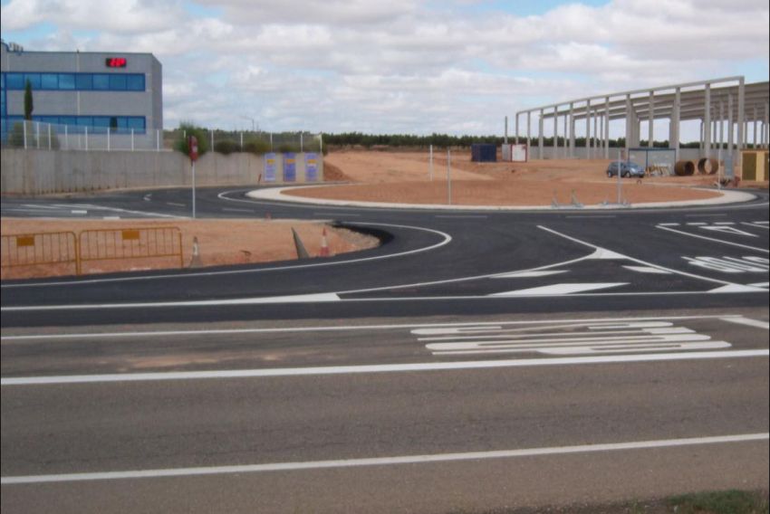 Calanda adjudica a Aragonesa de Obras Civiles la primera fase del vial Eje-2