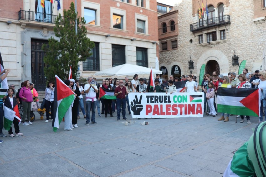 Teruel se une al grito de ‘Palestina libre’  y escenifica el sentir en la Franja de Gaza