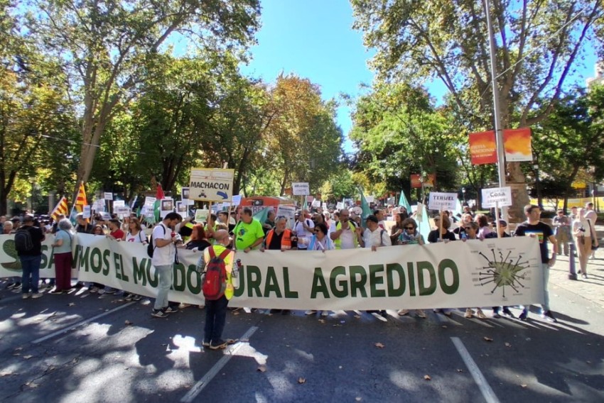 El mundo rural se manifiesta este domingo en Madrid para denunciar la agresión que sufre