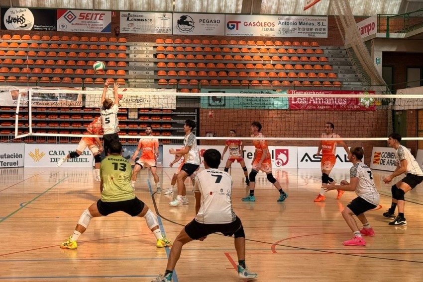 El equipo sénior del Pamesa Teruel inicia con triunfo en Primera Nacional (3-1)