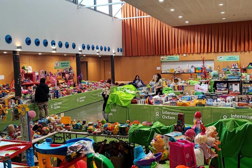 Las oficinas de Correos recogen juguetes para el Rastro de Oxfam Intermón