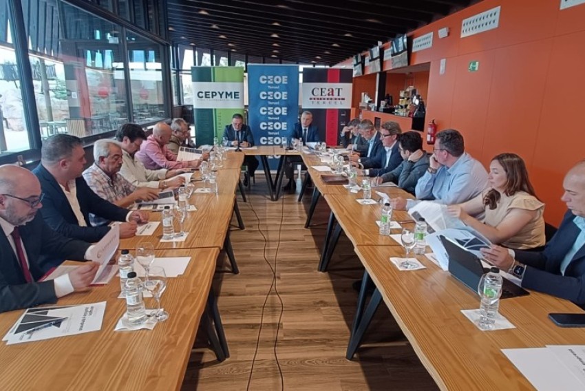 Las organizaciones empresariales van a llevar a cabo desayunos informativos para sensibilizar sobre la necesidad de ampliar las ayudas al funcionamiento