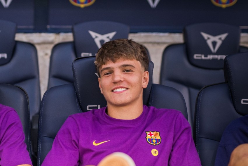 Flick vuelve a requerir a Juan Hernández, pero esta vez son palabras mayores: la Champions League