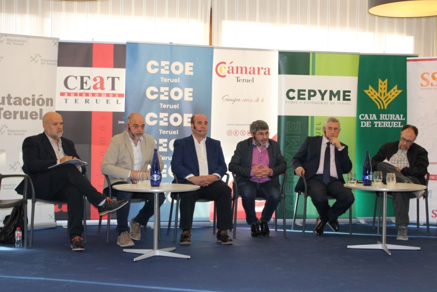 Calamocha acoge el primer desayuno empresarial para reivindicar la maximización de las ayudas de funcionamiento