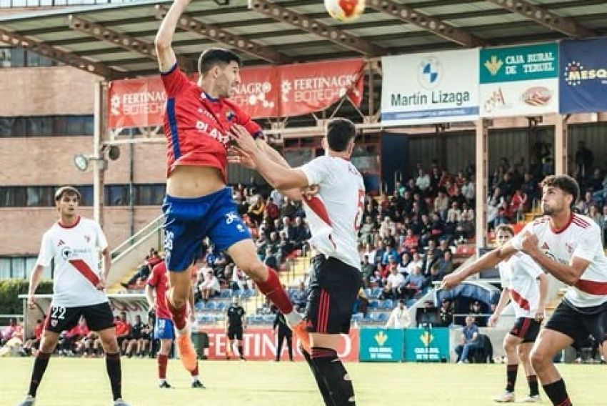 La fiesta en Ibiza para el Teruel será apagar a las estrellas del club balear (12:00 horas)