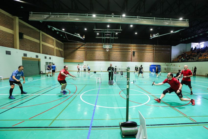 Teruel vibra con las mejores raquetas en el trofeo Aragón Master Territorial de bádminton