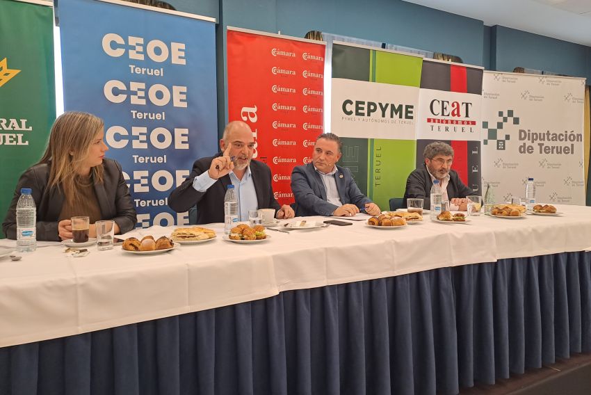 Los empresarios priorizan en Alcañiz las ayudas  al funcionamiento por encima de la autovía A-68