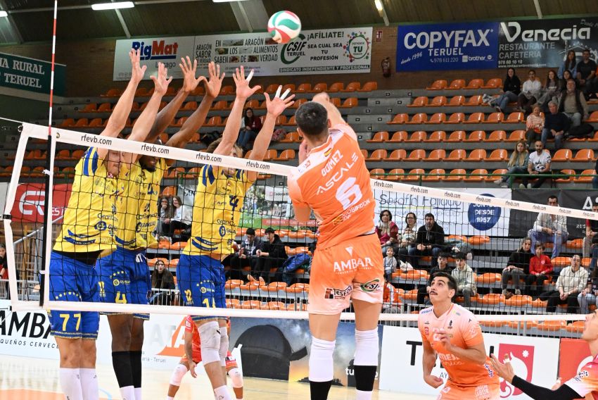 Pamesa eleva su nivel, pero no le da para amenazar el triunfo de Guaguas en Los Planos (1-3)