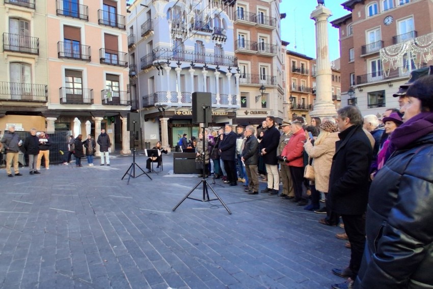 Teruel reivindica la unidad institucional contra la violencia de género en el 25N