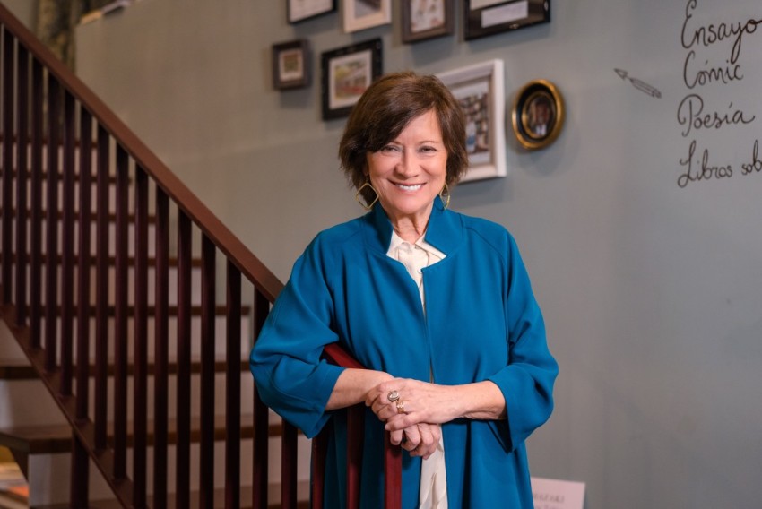 Nativel Preciado, periodista y escritora: “Enamorarnos no es encontrar el príncipe azul, el amor romántico nos ha hecho mucho daño”