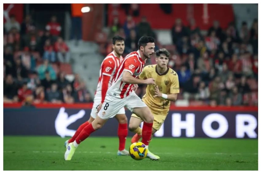 Jesús Bernal reaparece al fin con el Sporting de Gijón tras su grave lesión