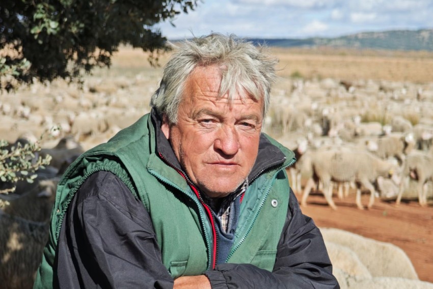 Ismael Martínez, pastor trashumante de Guadalaviar: “La trashumancia es como la hermana fea del pastoreo, no eres de ningún lado”