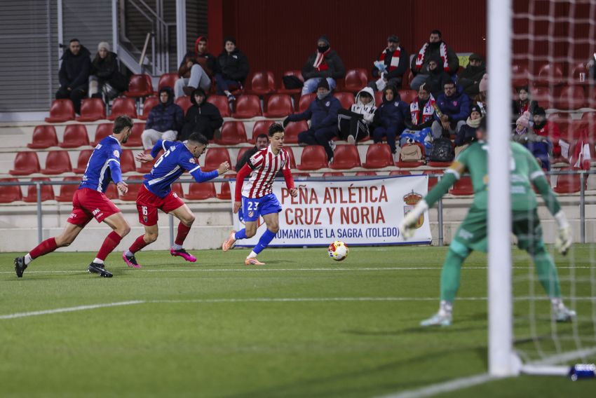El Atlético Madrileño castiga con dureza los errores del CD Teruel para infligirle una derrota en Alcalá (3-0)