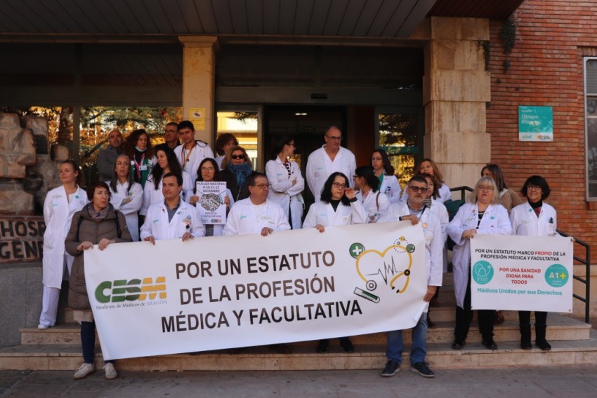 Los médicos de Teruel se lanzan a la calle en protesta por el Estatuto Marco y otras mejoras