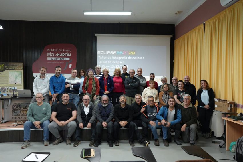 Caelum invita a practicar con atardeceres  y lunas desde ya, de cara al eclipse de 2026