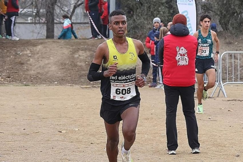 Bautismo de Mabi Addi para Triatlon La Val en la Copa de Zuera de Cross