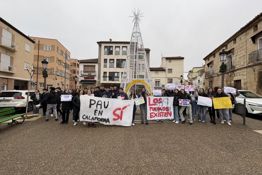 Los institutos del Jiloca se concentran ante la posibilidad de perder la sede para la PAU
