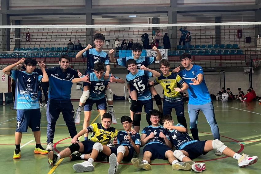 El cadete masculino de Las Viñas se cuela en la final de la Copa de España de voleibol