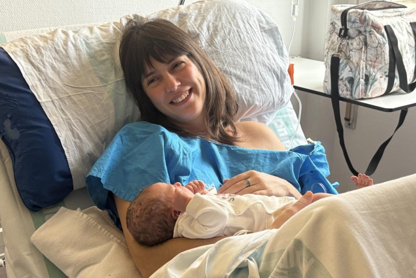 Una turolense da a luz al primer bebé nacido en Zaragoza en 2026, de nombre Cala