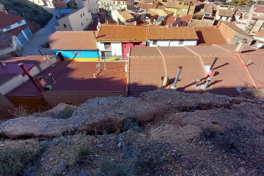 Alcorisa saneará y estabilizará el talud sobre Cueva Oscura para dar seguridad a las peñas