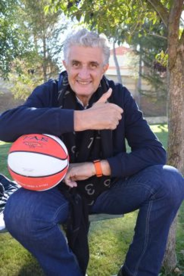 Fernando Romay, exjugador de baloncesto: “La práctica del deporte enseña a los chavales cómo comerse la vida”