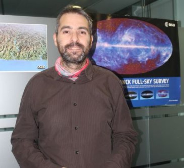 Carlos Hernández, astrofísico del Cefca: “La gente se abre poco a poco a la curiosidad por entender lo que nos rodea”