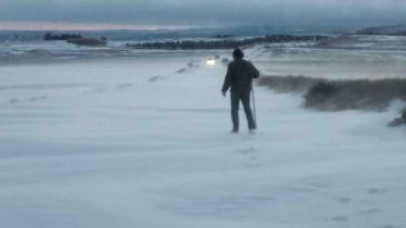 La carretera entre Santa Eulalia y Alfambra continúa cortada por nieve