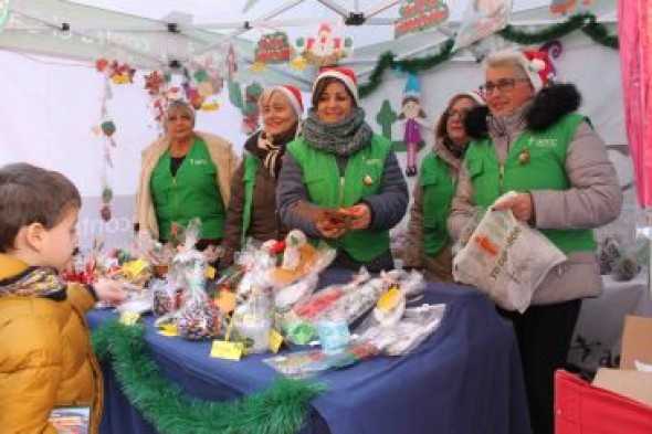 Los mercadillos navideños de Teruel se llenan de buena voluntad y solidaridad