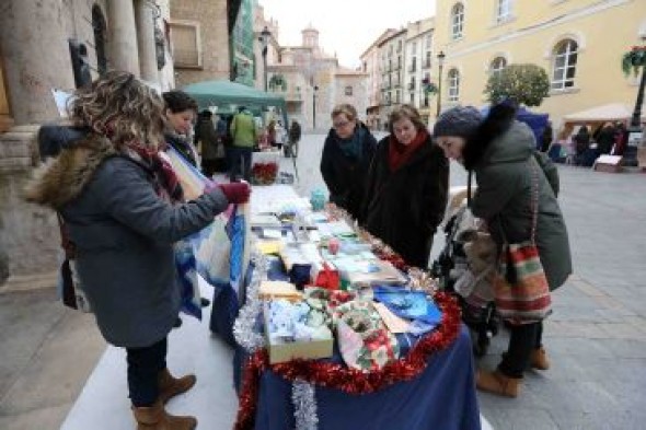 Apuesta por que 
el mercadillo solidario de Teruel siga creciendo