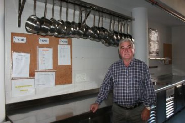 Benedicto Chavarría, profesor de restauración: “Los programas de cocina han ayudado a que la gente venga a la Escuela a aprender”