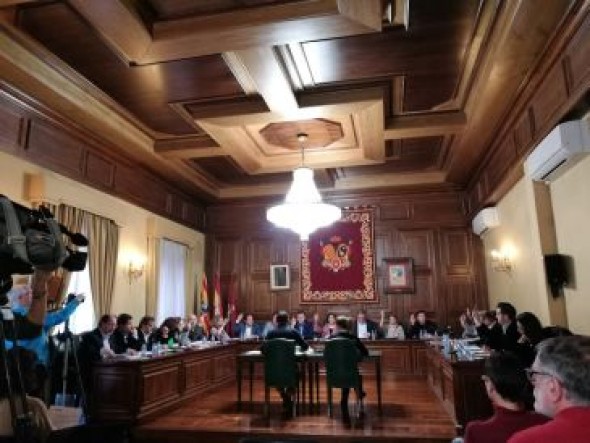 La corporación municipal exige a la DGA que se inicien ya las obras del nuevo hospital